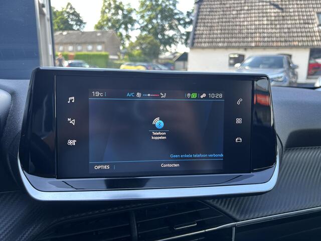 Peugeot 2008 1.2 Turbo 100 PK Active | Navigatie | DAB Radio | Climate Control | Cruise control | Airco | LED Verlichting | Elektrisch Pakket | Parkeersensoren | Apple Carplay | Hoge Zitpositie |