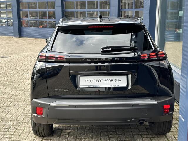 Peugeot 2008 1.2 Turbo 100 PK Allure | Bouwjaar 2024 | Nieuwste Model ! | Digitaal Instrumentarium | HD Camera | Parkeersensoren Voor + Achter | Full Screen Navigatie | LED Verlichting | Climate Control | Lichtmetalen Velgen |