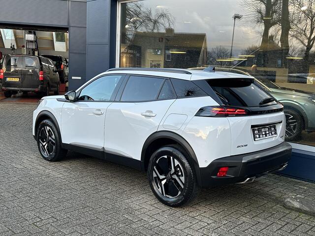 Peugeot 2008 1.2 Hybrid 145 Allure Automaat | 2025 Auto | Hybride Elektrisch rijden met Automaat | Parkeercamera 360 graden | Stoelverwarming | LED Verlichting | Navigatie via Telefoon | 17" Lichtmetalen Velgen | Adaptieve Cruise Control | Climate Control | Dode Hoek 