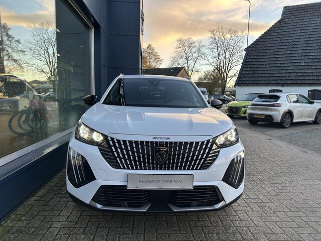 Peugeot 2008 1.2 Hybrid 145 Allure Automaat | 2025 Auto | Hybride Elektrisch rijden met Automaat | Parkeercamera 360 graden | Stoelverwarming | LED Verlichting | Navigatie via Telefoon | 17" Lichtmetalen Velgen | Adaptieve Cruise Control | Climate Control | Dode Hoek 