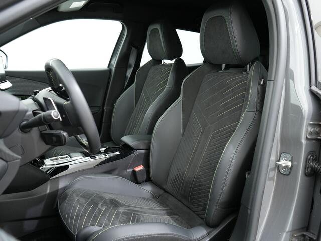 Peugeot 2008 1.2 PURETECH 130 GT EAT8 | Alcantara | Massage | Cruise Adaptief