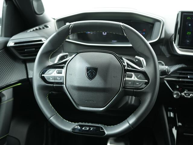 Peugeot 2008 1.2 PURETECH 130 GT EAT8 | Alcantara | Massage | Cruise Adaptief