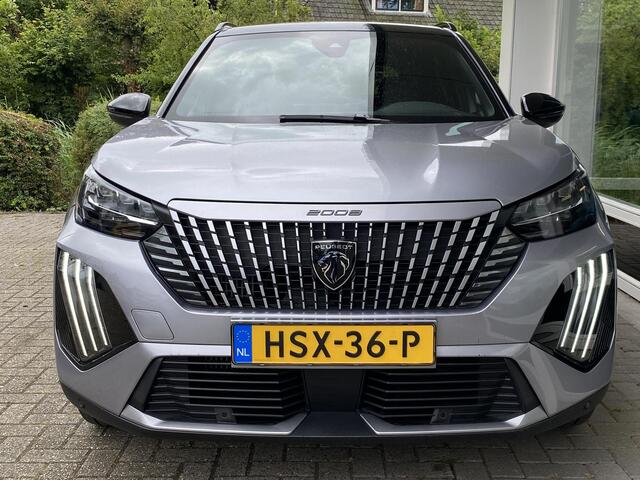 Peugeot 2008 1.2T Automaat 130pk GT | Achteruitrijcamera | Keyless Entry | Navigatie | LED koplampen | Two Tone | Sport interieur