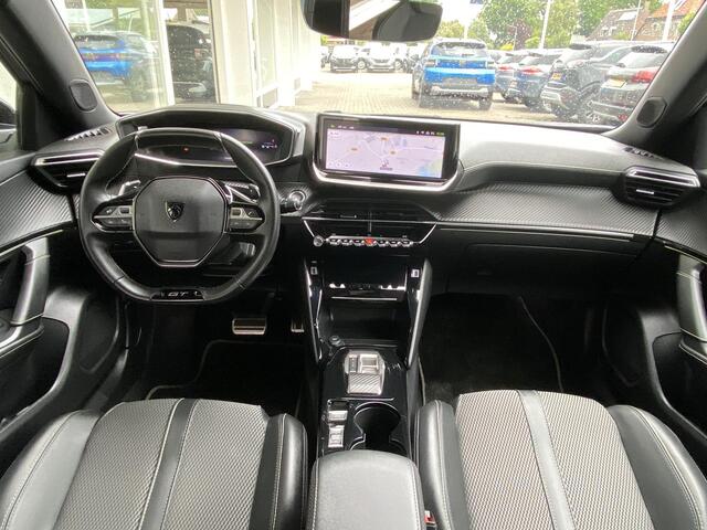 Peugeot 2008 1.2T Automaat 130pk GT | Achteruitrijcamera | Keyless Entry | Navigatie | LED koplampen | Two Tone | Sport interieur