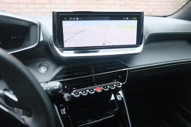 Peugeot 2008 1.2 PureTech 130pk EAT8 GT Pack | Navi | App Connect | Adaptive Cruise | Keyless | Alcantara | Camera | PDC