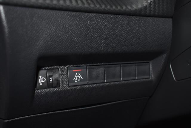 Peugeot 2008 1.2 PureTech 130PK Allure Pack | Carplay | Trekhaak | Adapt. Cruise. | Incl garantie