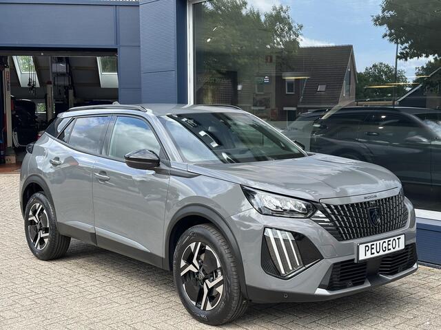 Peugeot 2008 1.2 Hybrid 145 PK Allure | Automaat | 2025 Auto | Navigatie via Telefoon | Grip Control met All Season Banden | Adaptieve Cruise Control | 360 Graden Camera | Parkeersensoren V+A | Hoge Zitpositie | Hybride Elektrisch rijden met Automaat | Climate Control