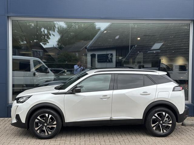Peugeot 2008 1.2 Turbo 130 PK Allure | Automaat | Trekhaak 1200 KG | Navigatie | Slechts 22.200 KM | Parkeer Sensoren | Apple Carplay | Lichtmetalen Velgen | LED Verlichting | Cruise control | Climate control | DAB+ Radio |