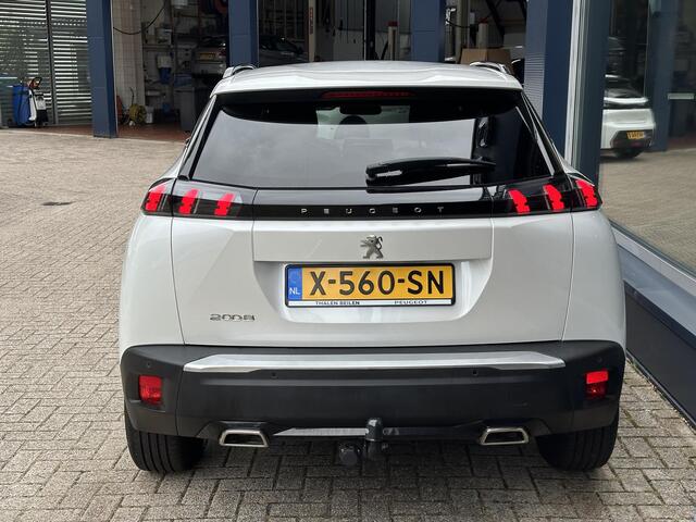 Peugeot 2008 1.2 Turbo 130 PK Allure | Automaat | Trekhaak 1200 KG | Navigatie | Slechts 22.200 KM | Parkeer Sensoren | Apple Carplay | Lichtmetalen Velgen | LED Verlichting | Cruise control | Climate control | DAB+ Radio |