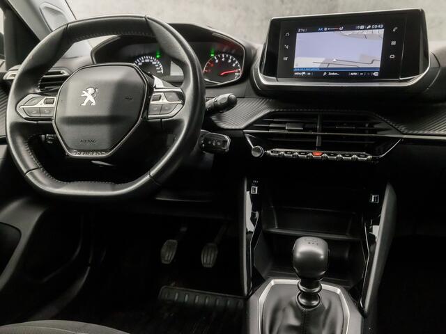 Peugeot 2008 1.2 PureTech Black Sport (APPLE CARPLAY, GROOT NAVI, 360 CAMERA, SPORTSTOELEN, LED KOPLAMPEN, LANE ASSIST, DAB+, PARKEERSENSOREN, NIEUWSTAAT)
