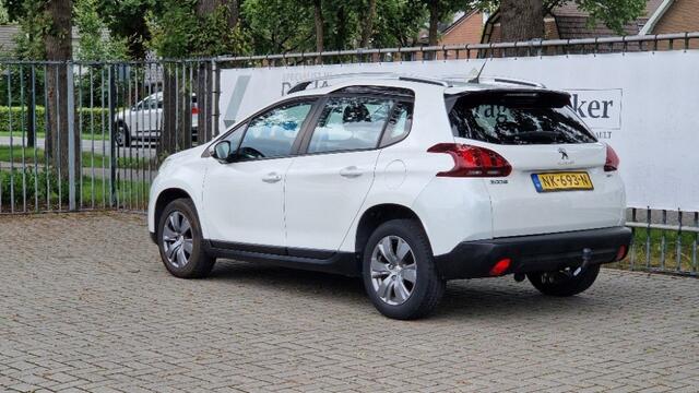 Peugeot 2008 1.2 PURET. BLUE LION