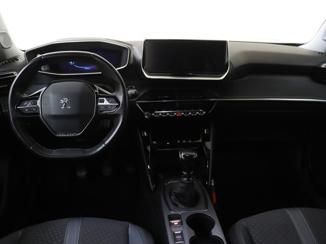 Peugeot 2008 1.2 PureTech Blue Lease Allure | Stoelverwarming | Keyless | 18 inch | Navigatie |