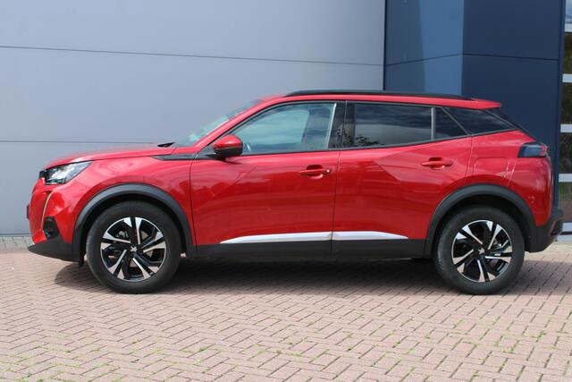 Peugeot 2008 1.2 PureTech Allure Pack NAVIGATIE - ACHTERUITRIJCAMERA - DRAADLOZE TELEFOONLADER
