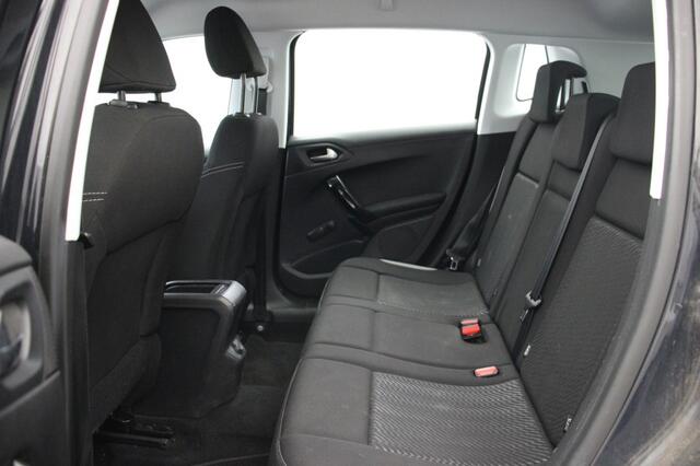 Peugeot 2008 1.2 PureTech Acces Automaat - Cruise, Trekhaak