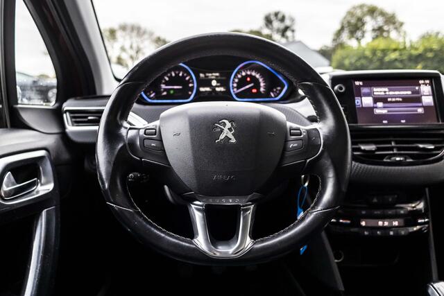 Peugeot 2008 1.2 PureTech Blue Lease Executive | Pano | Trekhaak | NL Auto
