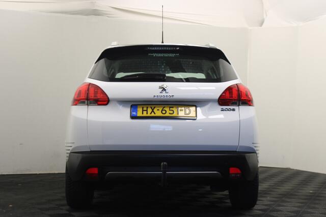 Peugeot 2008 1.2 PureTech Urban Cross