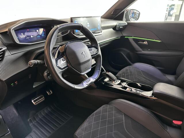 Peugeot 2008 1.2 PureTech GT Pack Trekhaak | Camera | Navigatie