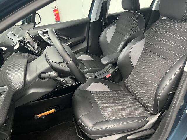 Peugeot 2008 1.2 PureTech Allure Automaat, Met Trekhaak, Apple Carplay & Android Auto, Achteruitrij Camera, CruiseControl