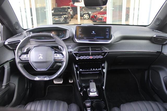 Peugeot 2008 1.2 155PK GT AUTOMAAT | PANORAMA SCHUIF / KANTELDAK | VOL LEDER | ELEKTRISCHE STOELVERSTELLING | MASAGE STOELEN | FOCAL PREMIUM HIFI | STOELVERWARMING | 18" LICHTMETALENVELGEN | DODEHOEK DETECTIE | KEYLESS ENTRY | CAMERA VOOR / ACHTER | ADAPTIVE CRUISE CO