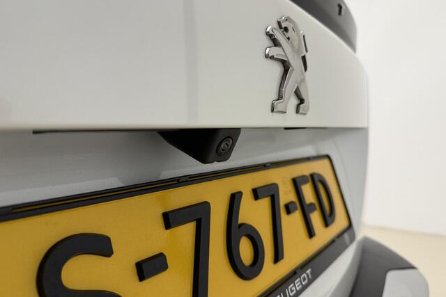 Peugeot 2008 1.2T Style 100pk | Parkeer Camera Achter | Navigatie | Privacy Glas Achter | Cruise Control | Full LED | Lichtmetalen Velgen 16'' | Apple Carplay & Android Auto | DAB+