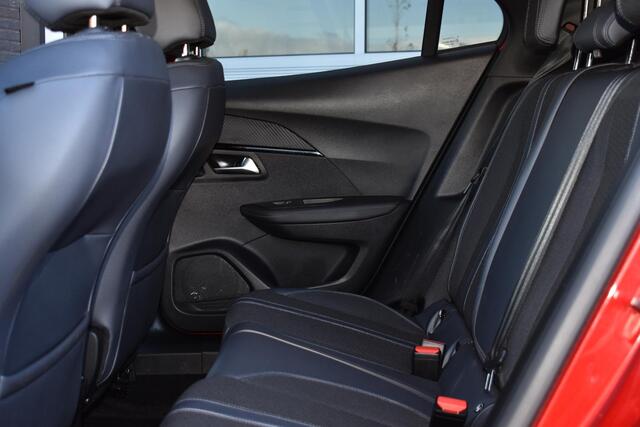 Peugeot 2008 1.2 PureTech 130PK Allure Pack | Carplay | Camera | 3D Dashb. | Stoelverw. | Incl. garantie