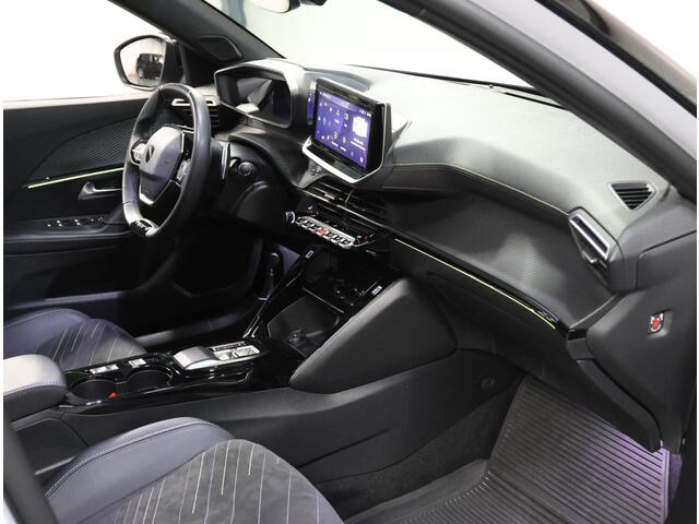 Peugeot 2008 1.2 130PK GT | 1ste eigenaar | AppleCarplay/Android Auto | Alcantara/LEER | 17"LMV | Camera | AUTOMAAT | Keyless | Adaptive Cruise Control | Climate Control | Camera | FULL LED | Two-Tone | Sfeerverlichting | Isofix | Privacy Glass |