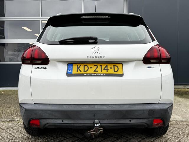 Peugeot 2008 1.2 PureTech Blue Lion - Navigatie - Cruise Control - Trekhaak