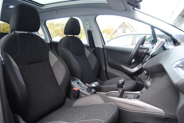 Peugeot 2008 1.2 PureT. Blue Lion