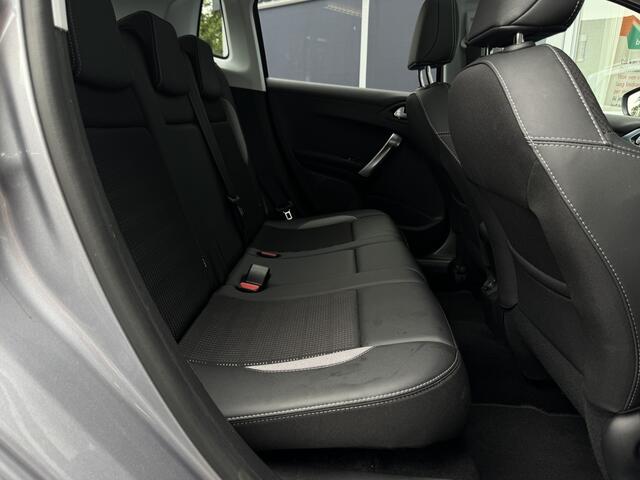 Peugeot 2008 1.2 PureTech Blue Lease Allure GRATIS Afleverpakket! | Stoelverwarming | Panoramadak |