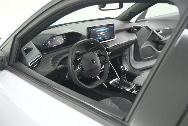 Peugeot 2008 PureTech 100 Allure | Camera | Navigatie | Parkeersensoren | Apple Carplay