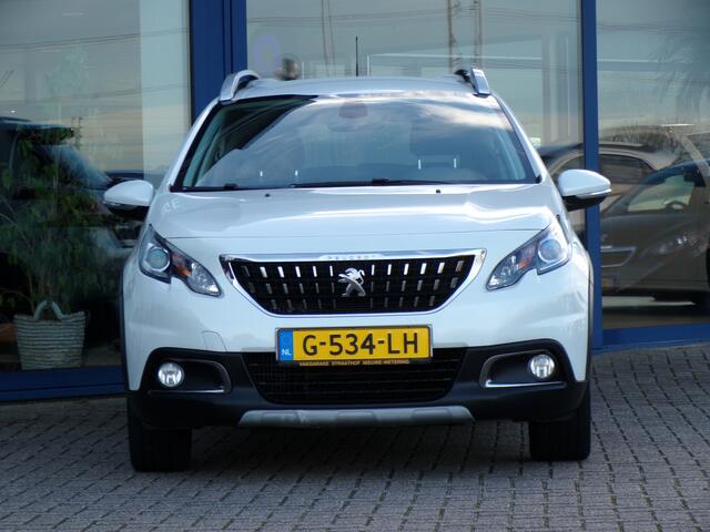 Peugeot 2008 1.2 Allure, Automaat / Trekhaak / Camera / Apple Carplay + Android Auto / Climate control / 17' LMV