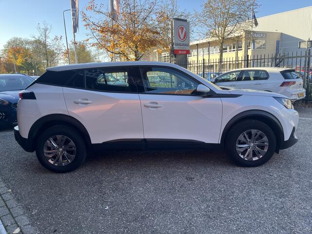 Peugeot 2008 1.2 PureTech Allure // LED // CRUISE // CAMERA+SENSOREN // APPLE CARPLAY-ANDROID AUTO //