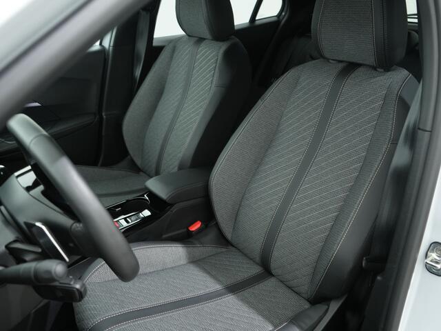 Peugeot 2008 1.2 HYBRID 145PK ALLURE E-DCS6 | Verw. Stoelen | Camera | Carplay