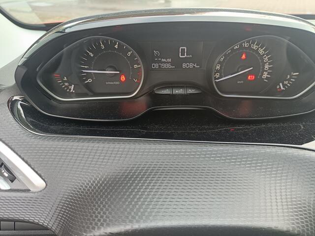 Peugeot 2008 1.2 PureTech Blue Lion //Trekhaak//Navigatie+DAB