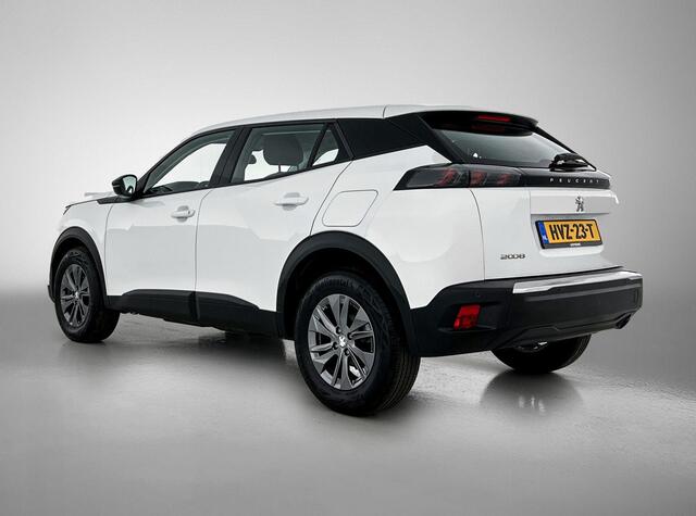 Peugeot 2008 SUV Active Pack 100pk | Navigatie | Climate Control | Cruise Control | Parkeersensoren | Stoelverwarming | Led koplampen | Bluetooth | DAB+ radio | Elektrisch inklapbare spiegels | Apple CarPlay / Android Auto | Regensensor | Automatisch dimlicht | 16" Li