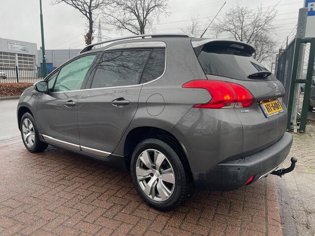 Peugeot 2008 1.2 PureTech Allure 149.000km Airco/ECC,Navigatie,Panoramadak