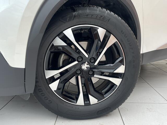 Peugeot 2008 PureTech 100 Allure | Camera | Carplay/Android Auto |