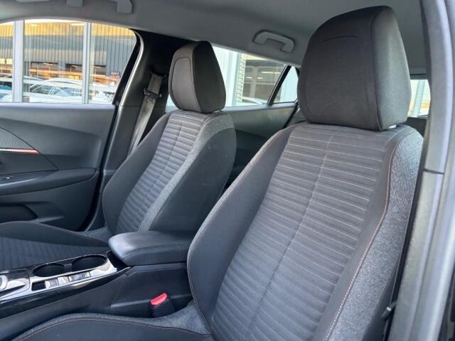 Peugeot 2008 1.2 PT 100PK ACTIVE PACK AIRCO CRUISE CARPLAY PDC.