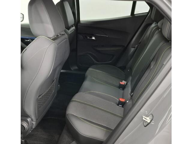 Peugeot 2008 1.2 Hybrid 136 GT Navigatie / Camera / Hybride