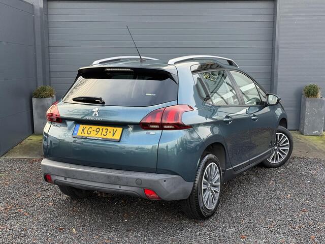 Peugeot 2008 1.2 PureTech Active 2e Eigenaar,Pano,Navi,Afn.Trekhaak,Dealer Onderhouden,Pdc,110pk,Airco,Cruise,Distributie vv 2023,Apk tot 06-2026