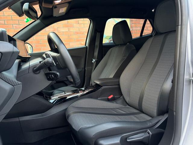 Peugeot 2008 PureTech 130 Allure | Camera achter | Carplay/Android Auto |