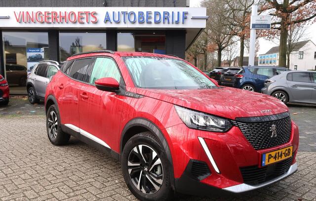 Peugeot 2008 130 Pk Luxe Allure * Unieke Kilometerstand * Door ons zelf onderhouden * * Navigatie * Stoelverwarming * Parkeer Camera * L.M. Velgen * Climate & Cruise Control * Start Button * Dab Radio * 1/2 Lederen Interieur * Apple Carplay / Android Auto * Vingerhoet
