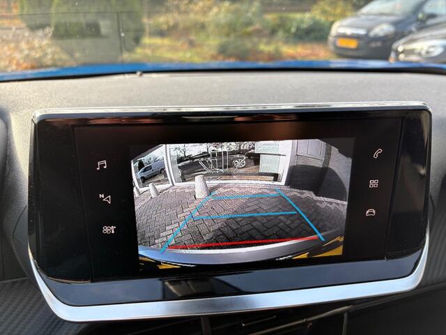 Peugeot 2008 1.2 Navigatie Apple Android PDC Camera ECC Airco Cruise
