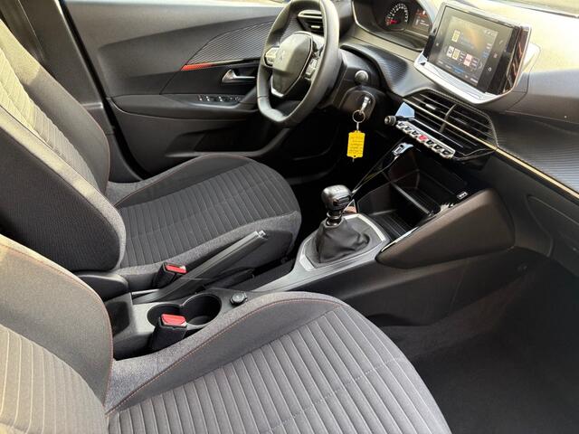 Peugeot 2008 1.2 Navigatie Apple Android PDC Camera ECC Airco Cruise