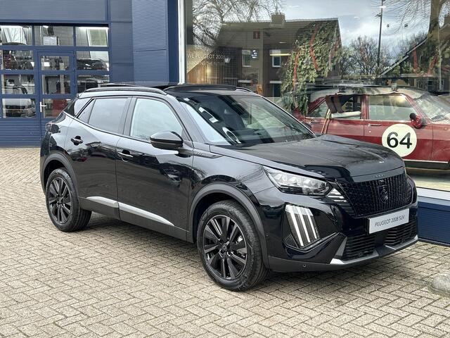 Peugeot 2008 1.2 Hybrid 145 PK GT | Automaat Hybride | VOORRAAD DEAL met ¤7.000 Korting | Panorama Schuif-/Kanteldak | Navigatie | 360 Graden Camera | Keyless Entry | Full LED Verlichting | Zwart Dak | Climate Control | 18" Lichtmetalen Velgen Evissa | Sportstoelen |