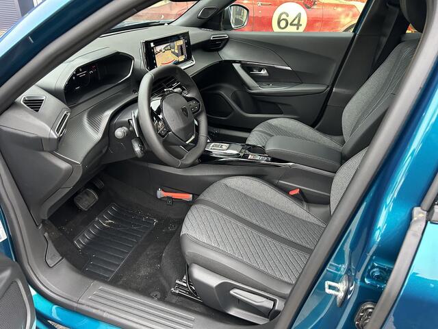 Peugeot 2008 1.2 Hybrid 145 PK Allure | Automaat Hybride | VOORRAAD DEAL met ¤6.000 Korting | Navigatie | Keyless entry | Adaptieve Cruise Control | 360 Graden Camera | Parkeersensoren V+A | Hoge Zitpositie | Dode Hoek Detectie | Climate Control | LED Verlichting | 1