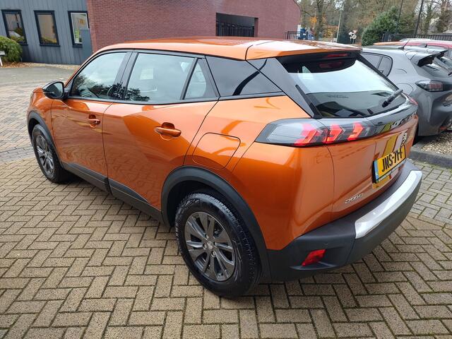 Peugeot 2008 1.2 PureTech Active Pack Allure Led Navi-Carplay Cruise-Control Stoelverwarming