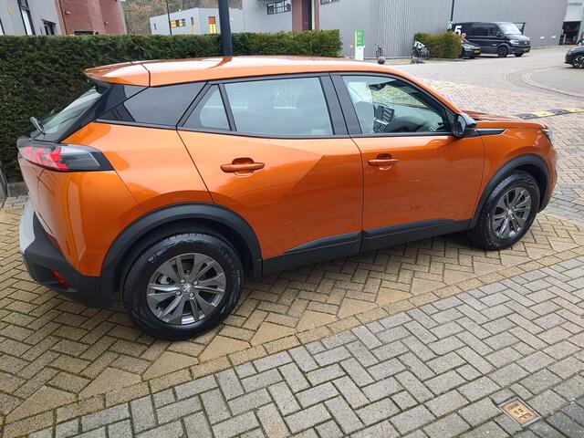 Peugeot 2008 1.2 PureTech Active Pack Allure Led Navi-Carplay Cruise-Control Stoelverwarming
