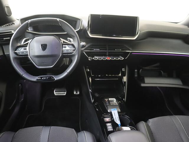 Peugeot 2008 1.2 Hybrid 136 GT