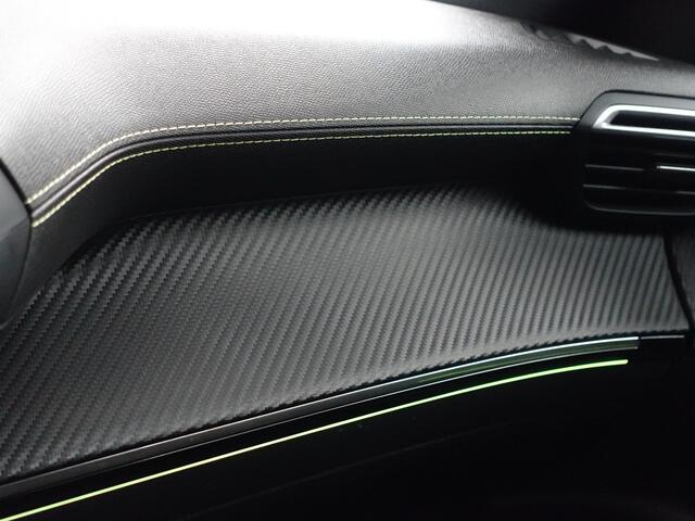 Peugeot 2008 1.2 PureTech GT Pack Aut- Two Tone, Carplay, Android Auto, Sfeerverlichting, Carbon, 360 Camera, Virtual cockpit